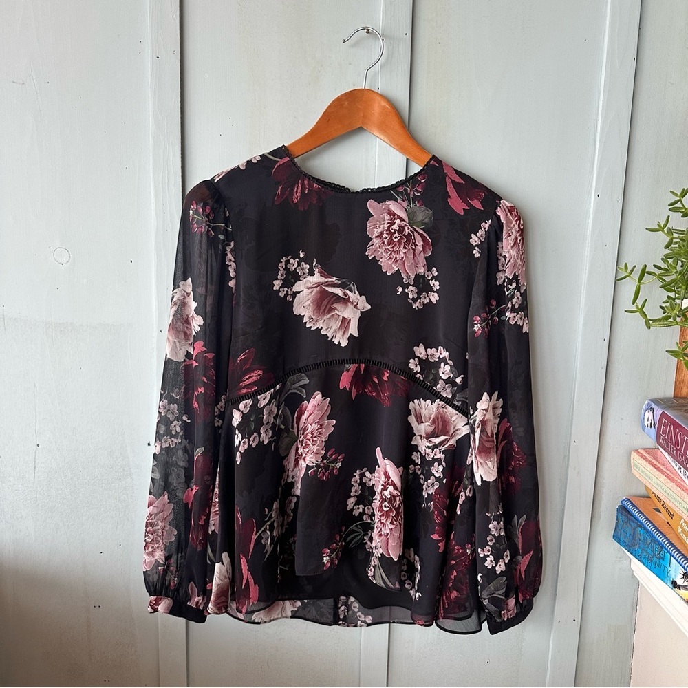 Ever New Black and Pink Floral Blouse ll Ella Empire Line Blouse - Picture 4 of 7
